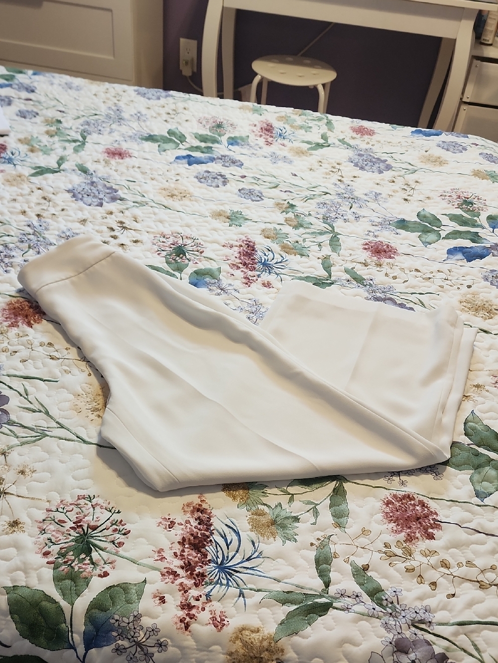 White Women's High-Waist Wide-leg Pants.
